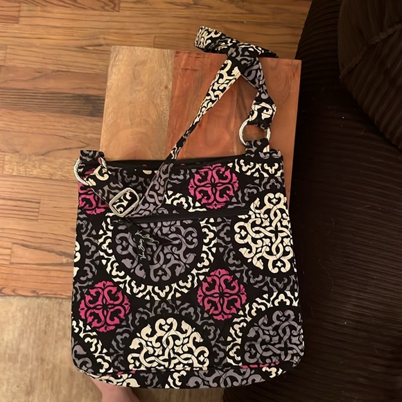 Vera Bradley cross body bag - Picture 2 of 2